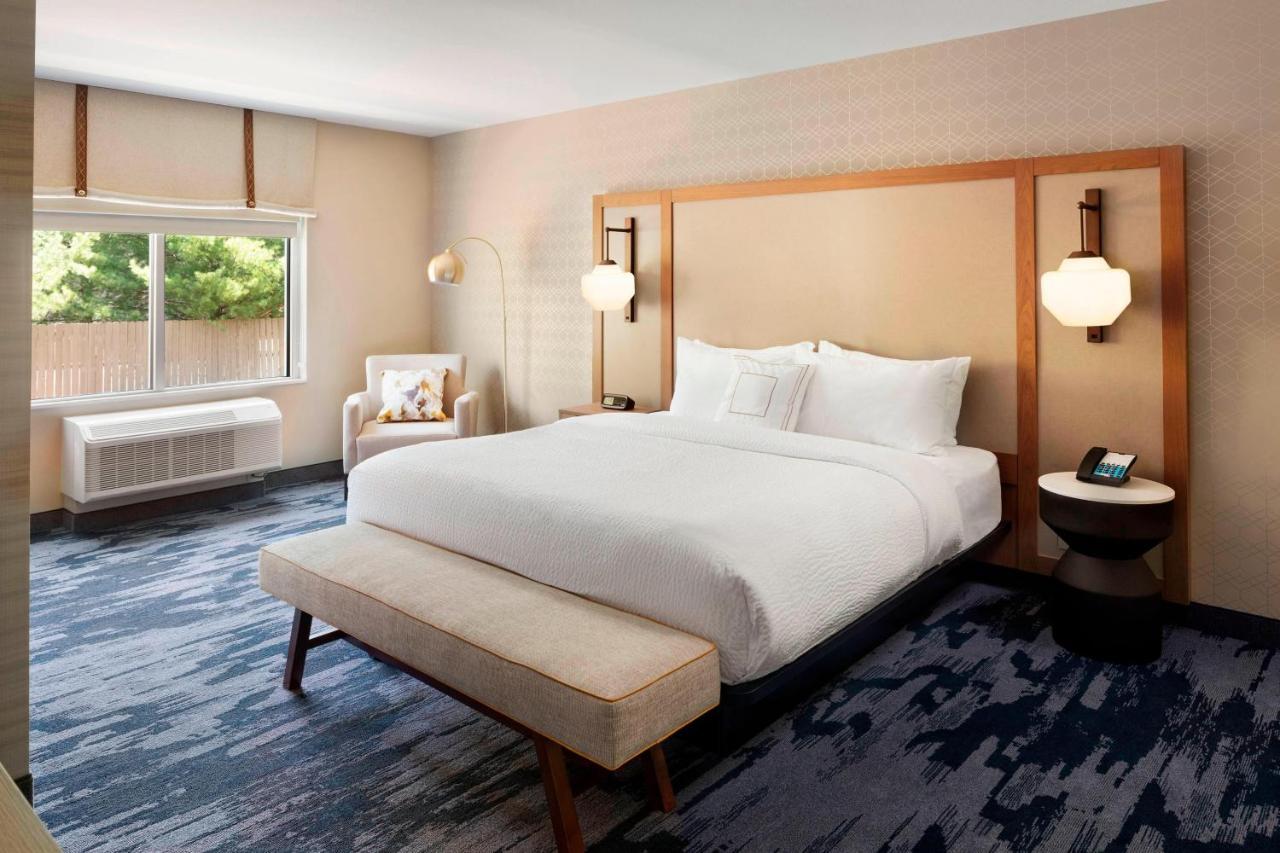 Fairfield Inn & Suites By Marriott Louisville Northeast Екстер'єр фото