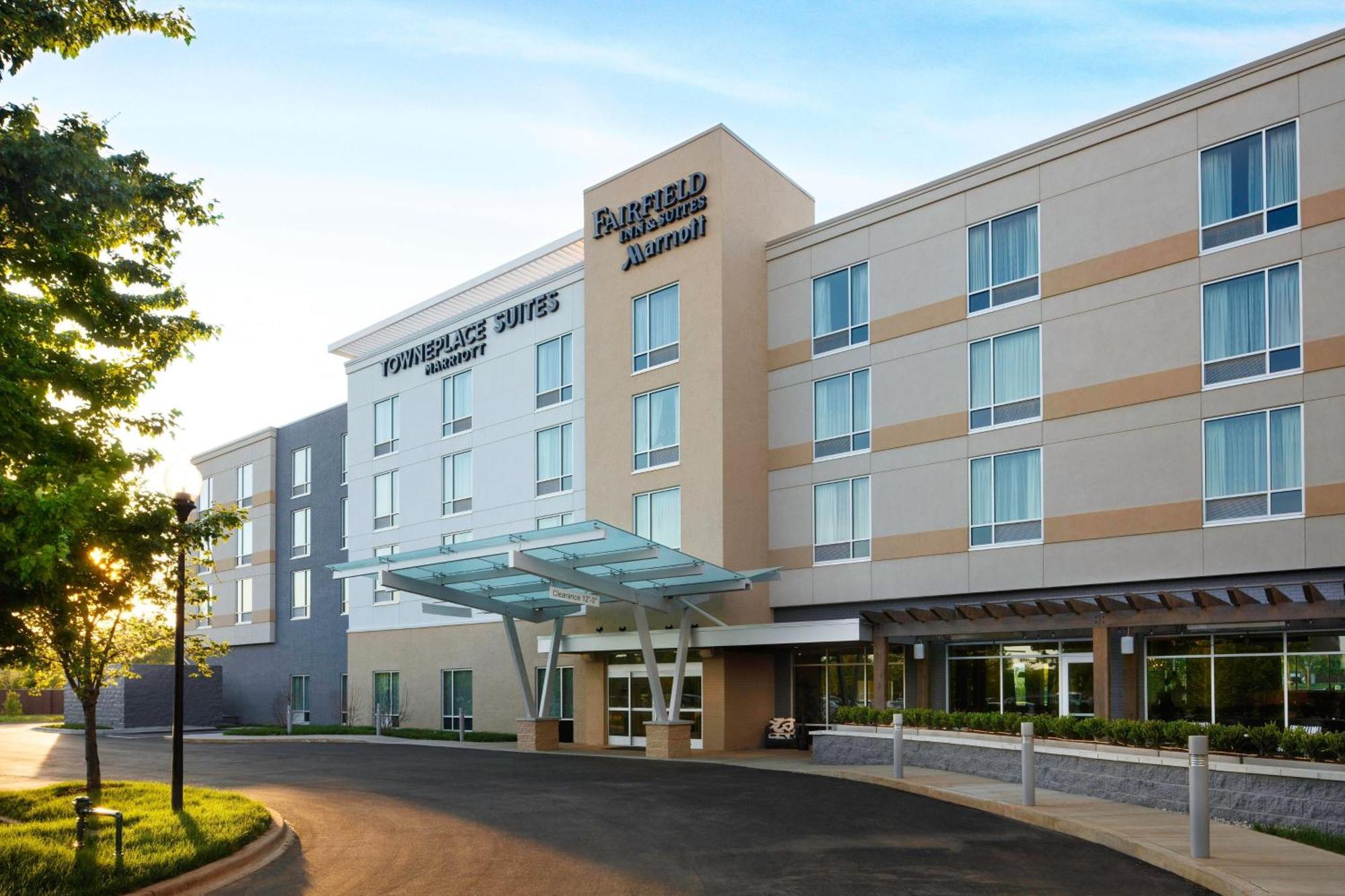 Fairfield Inn & Suites By Marriott Louisville Northeast Екстер'єр фото